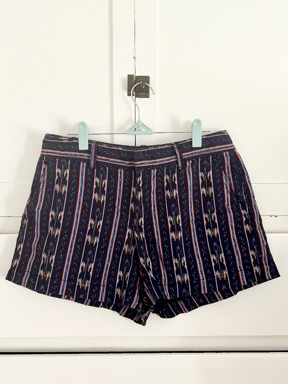 Gap City Shorts Navy Southwestern Stripe High Rise Shorts Size 6